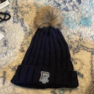 uri winter hat